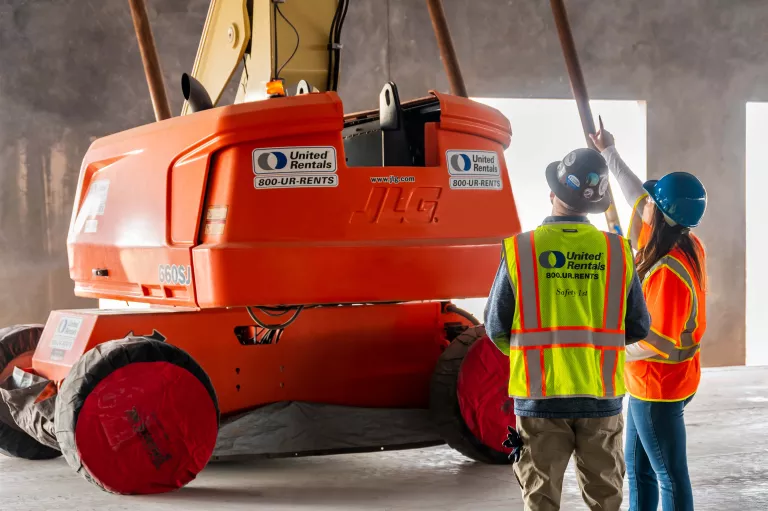 United Rentals Boom Lift with People