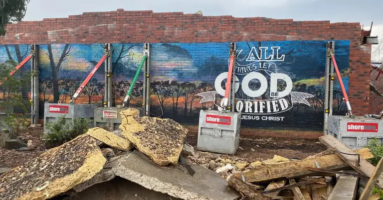 Preserving a Retaining Wall Mural – Melbourne