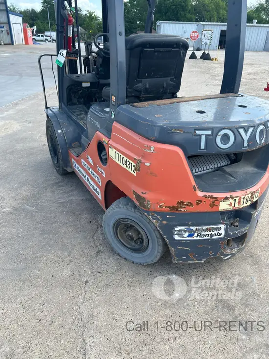 2020 Toyota 8FDU25 Warehouse Forklift