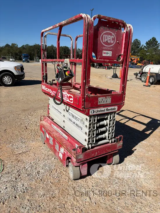 2018 MEC MICRO 19 Scissor Lift