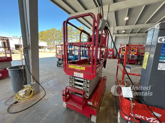 2019 MEC MICRO 19 Scissor Lift