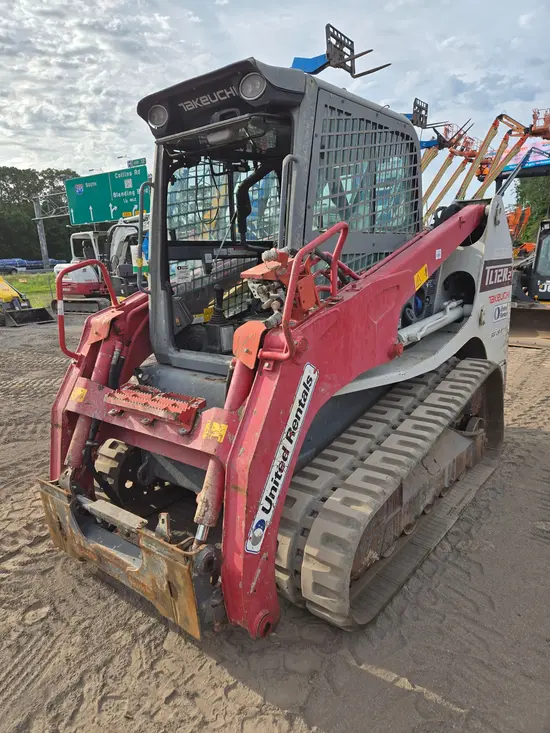 2019 Takeuchi TL12R2-CR Track Loader