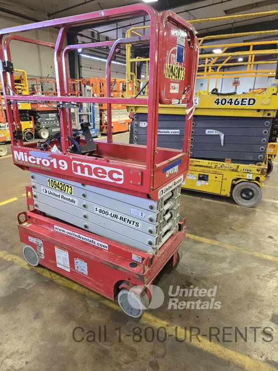 2019 MEC MICRO 19 Scissor Lift