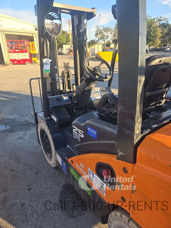 2022 Doosan G25E-7DF Warehouse Forklift