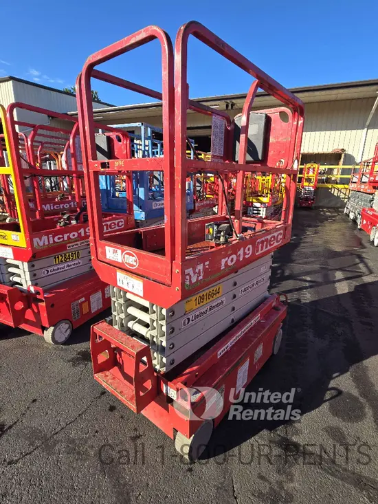 2019 MEC MICRO 19 Scissor Lift