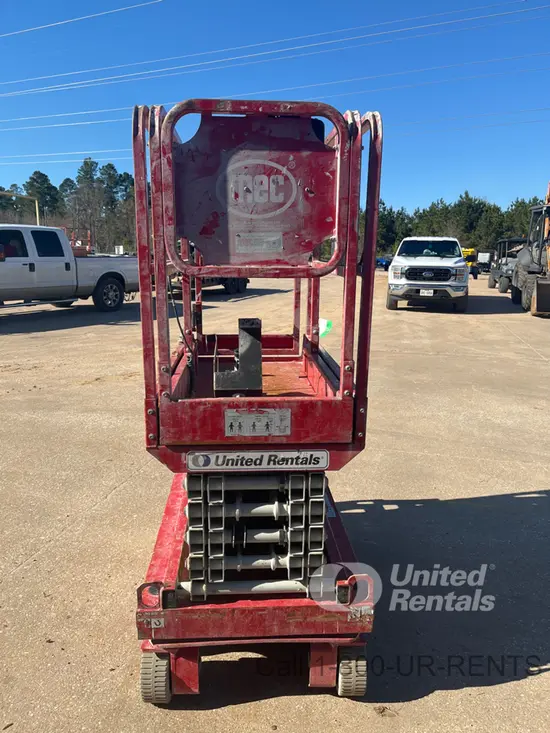 2019 MEC MICRO 19 Scissor Lift