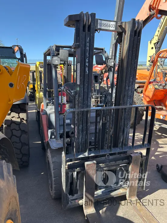 2019 Toyota 8FGU30 Warehouse Forklift