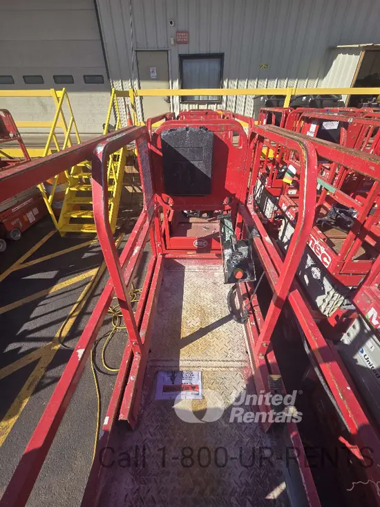 2018 MEC MICRO 19 Scissor Lift
