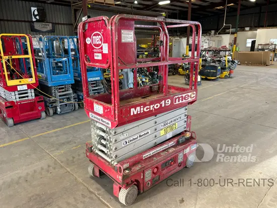 2018 MEC MICRO 19 Scissor Lift