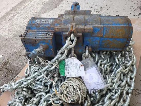 2012 JD NEUHAUS PROFI 10T Hoist