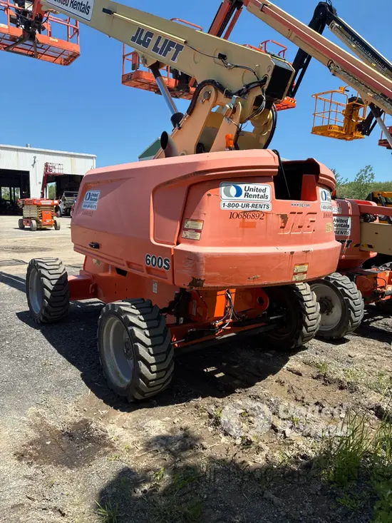 2017 JLG 600S Boom Lift