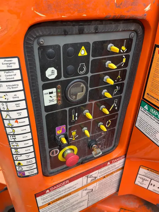 2017 JLG E400AJPN Articulating Boom Lift
