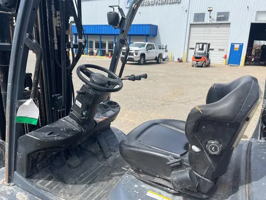2019 Toyota 8FGU30 Warehouse Forklift