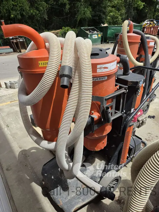 2022 Husqvarna T4000P Vacuum
