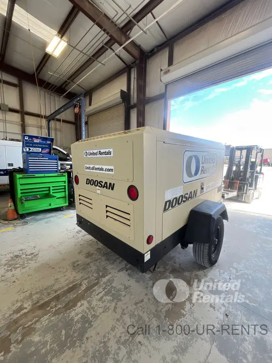 2021 Doosan P425/HP375WCUT4 Air Compressor