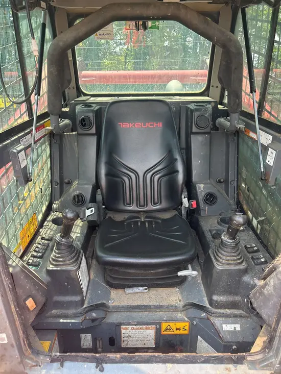 2019 Takeuchi TL12V2-CR Track Loader