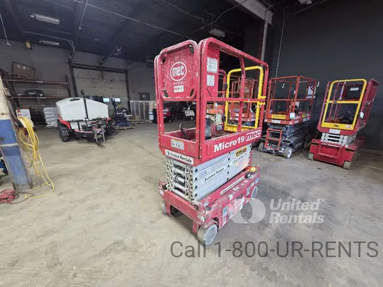 2018 MEC MICRO 19 Scissor Lift