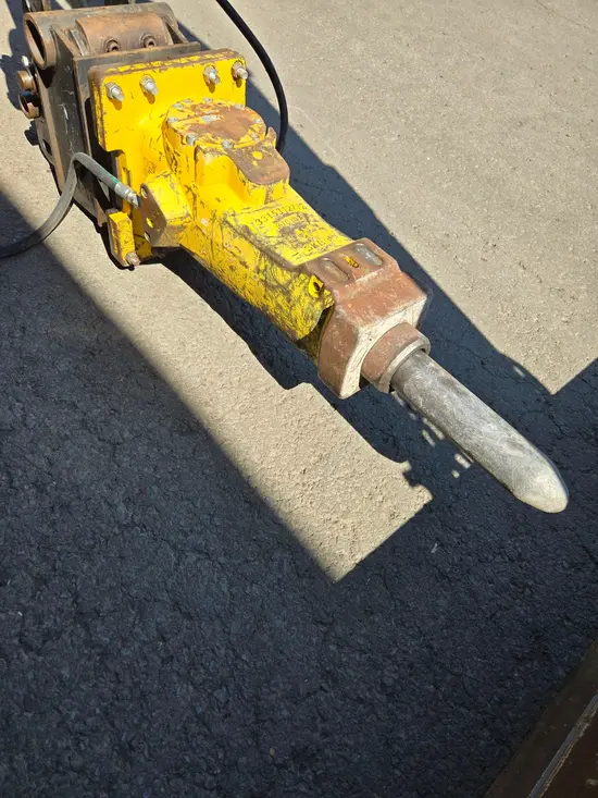2021 Epiroc SB 452 Attachment