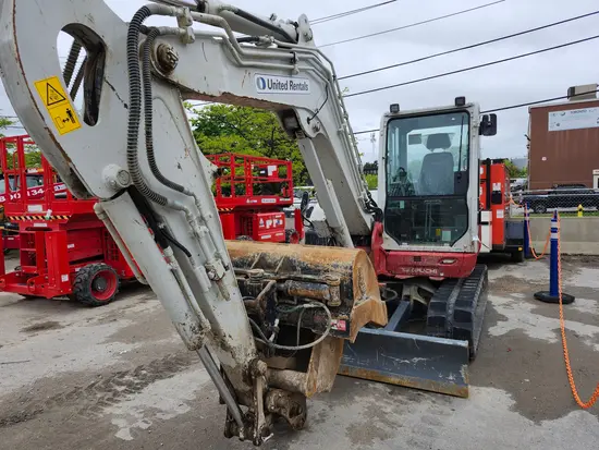 2022 Takeuchi TB370CR Mini Excavator