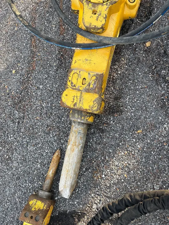 2021 Epiroc SB 452 Attachment