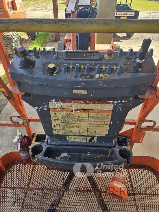 2017 JLG E450AJ Articulating Boom Lift