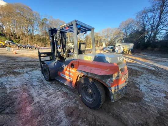 2021 Toyota 8FD70U Warehouse Forklift