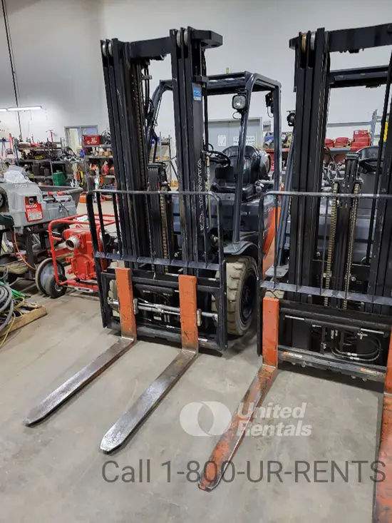 2020 Toyota 8FGU30 Warehouse Forklift