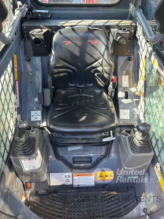 2022 Takeuchi TL6CR Track Loader