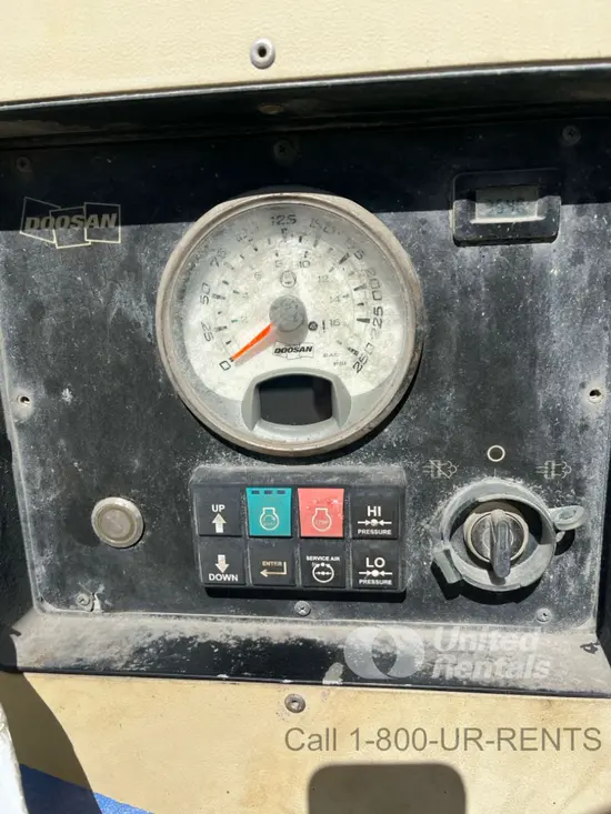 2018 Doosan P425/HP375WCUT4 Air Compressor