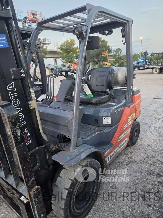 2020 Toyota 8FGU25 Warehouse Forklift