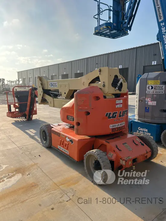 2013 JLG E400AJPN Articulating Boom Lift