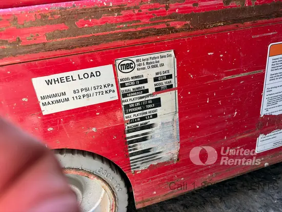 2019 MEC MICRO 19 Scissor Lift