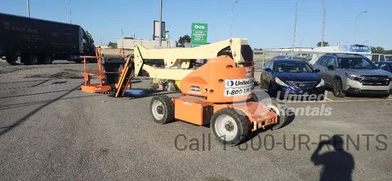 2017 JLG E450AJ Articulating Boom Lift