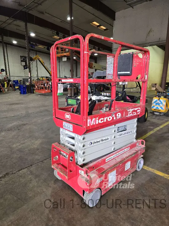 2018 MEC MICRO 19 Scissor Lift