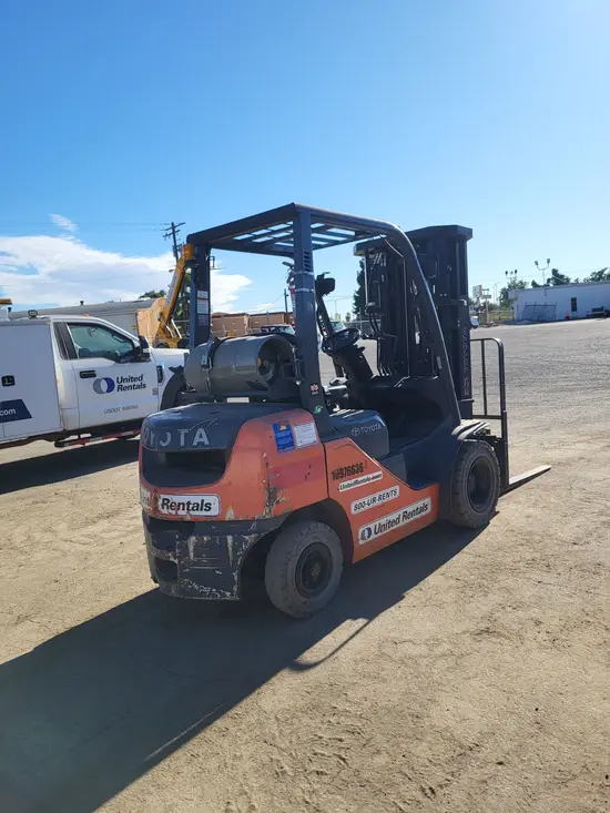 2019 Toyota 8FGU25 Warehouse Forklift