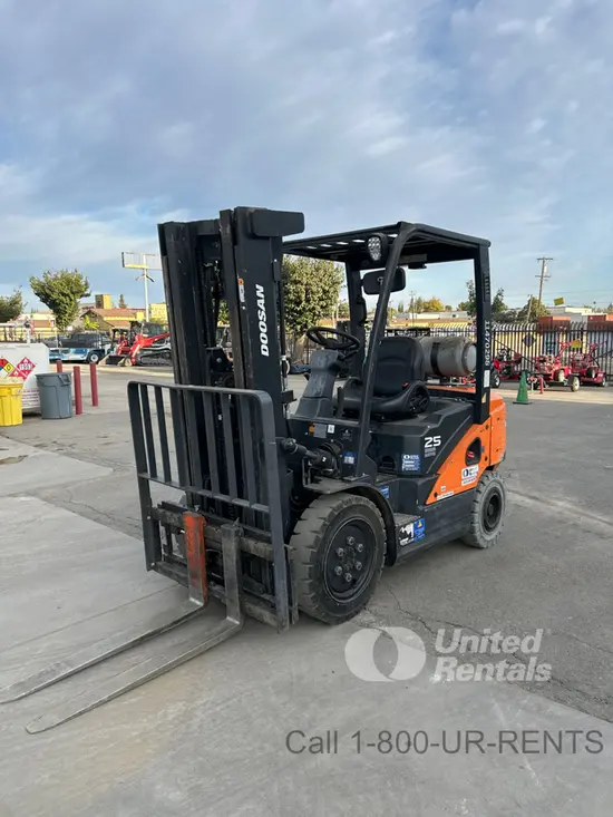 2022 Doosan G25P-7DF Warehouse Forklift