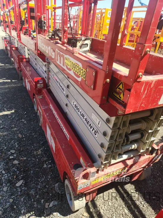 2019 MEC MICRO 19 Scissor Lift