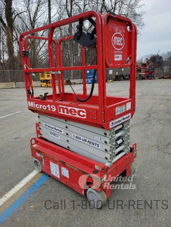 2019 MEC MICRO 19 Scissor Lift