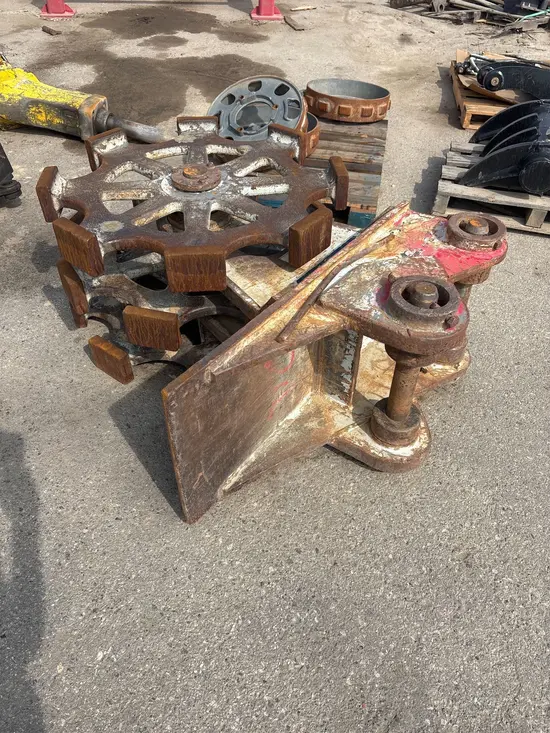 2019 FURUKAWA CW24III Compaction Attachment