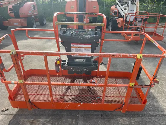 2017 JLG 800AJ Articulating Boom Lift