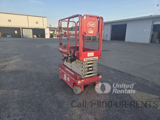 2018 MEC MICRO 19 Scissor Lift