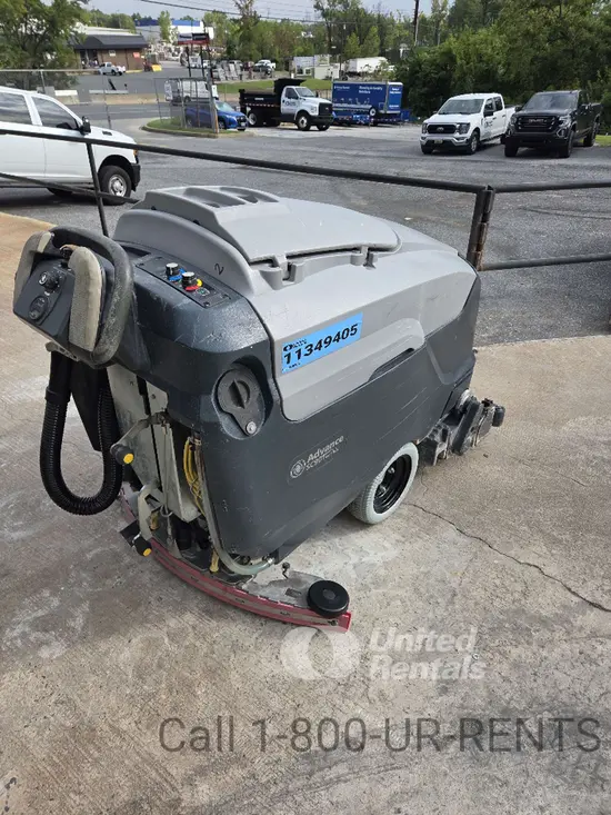 2022 Clarke SC901 X32C Scrubber