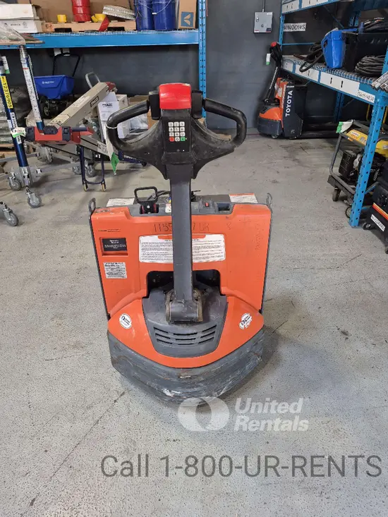 2022 Toyota 8HBW23 Jack