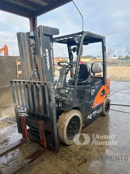 2022 Doosan G25P-7DF Warehouse Forklift