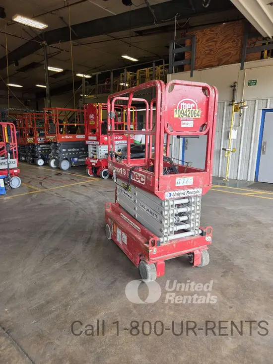 2019 MEC MICRO 19 Scissor Lift