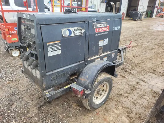 2020 Lincoln Electric DUAL MAVERICK Welder