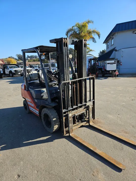 2019 Toyota 8FGU25 Warehouse Forklift