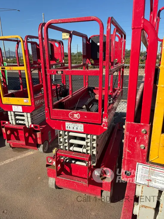 2018 MEC MICRO 19 Scissor Lift