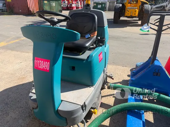 2021 Tennant M-T7 Scrubber