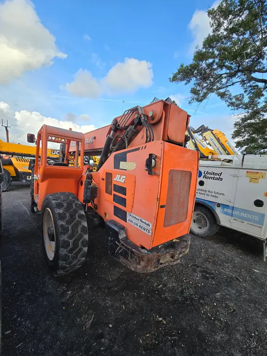2017 SKYTRAK 10054 Forklift